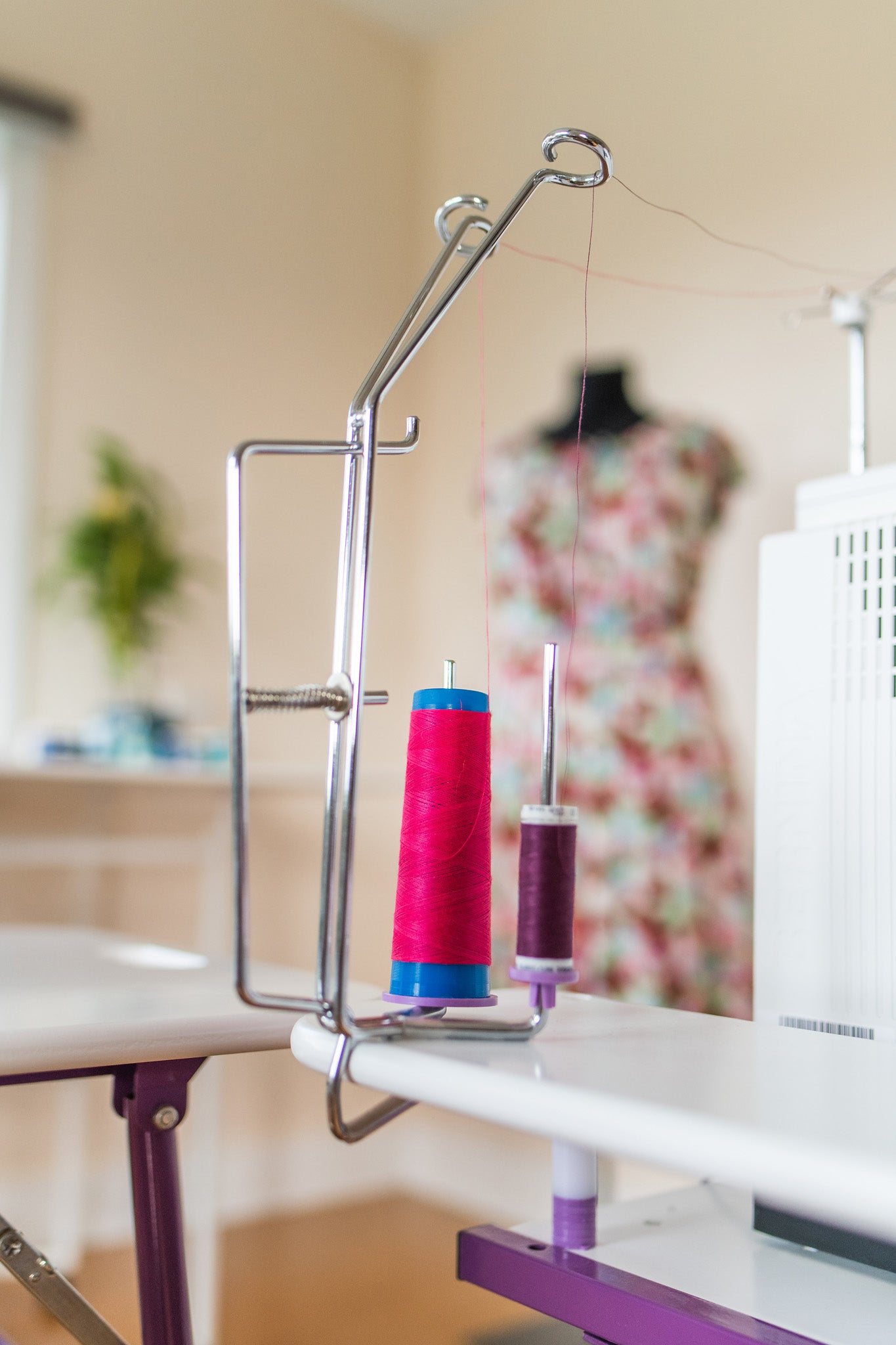 Thread Stand